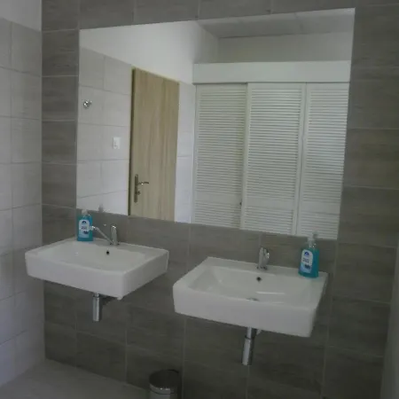 A&b Ubytovani Hostal *