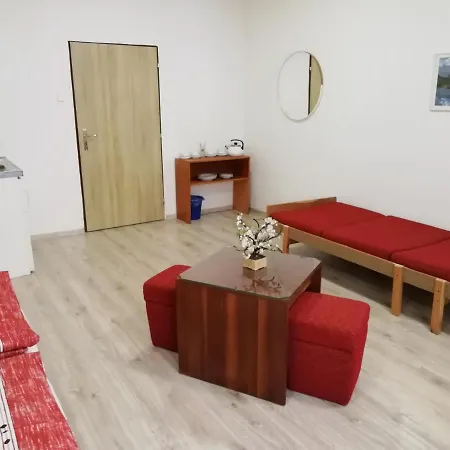 A&b Ubytovani Hostal *